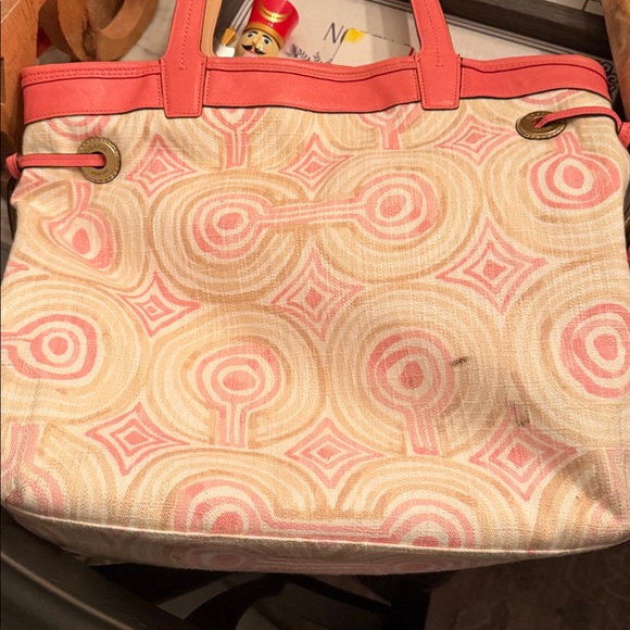 Stylish Coach Pink and Cream Tote Bag - Picture 4 of 4